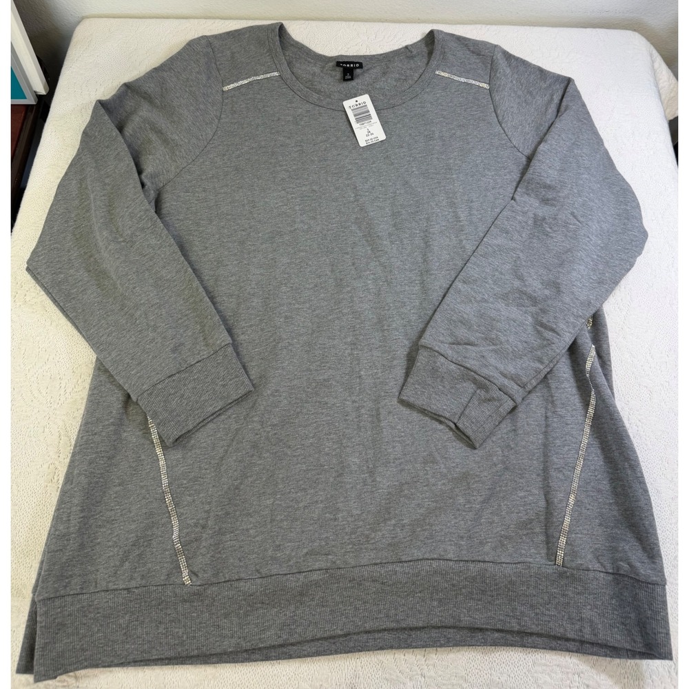 Torrid Grey Fleece Studded Sweatshirt Rhinestone Pullover Plus Size 3 3X 22-24